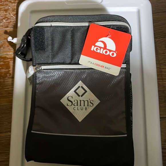 Igloo Kitchen Igloo Sams Club Avalanche Cooler Bag Nwt Poshmark